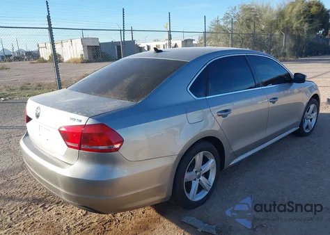 2013 Volkswagen Passat 2.0L Tdi Se z USA, uszkodzony, nr VIN 1VWBN7A36DC082541